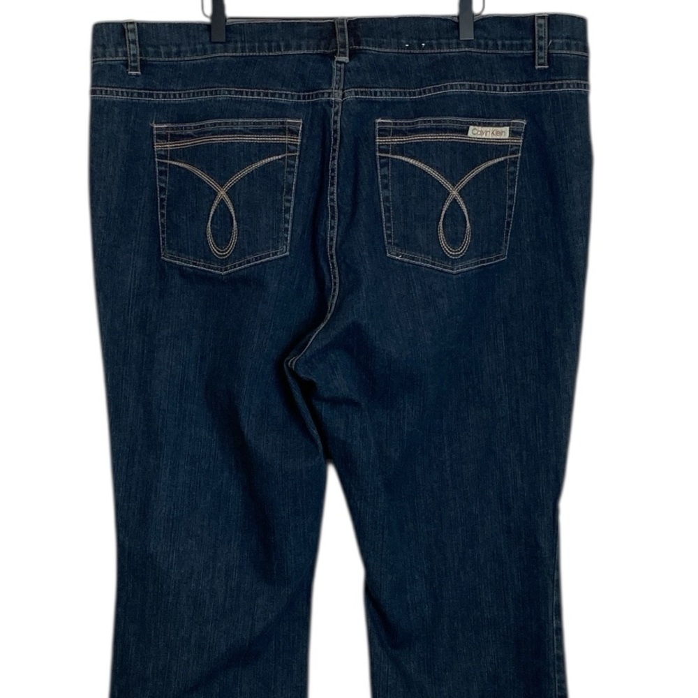 Calvin Klein Flare Leg Dark Wash Jean, Size 24W / 3XL**